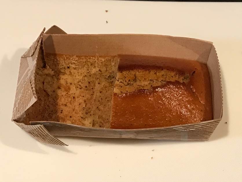 チョコレートのケーキ  自動的に生成された説明